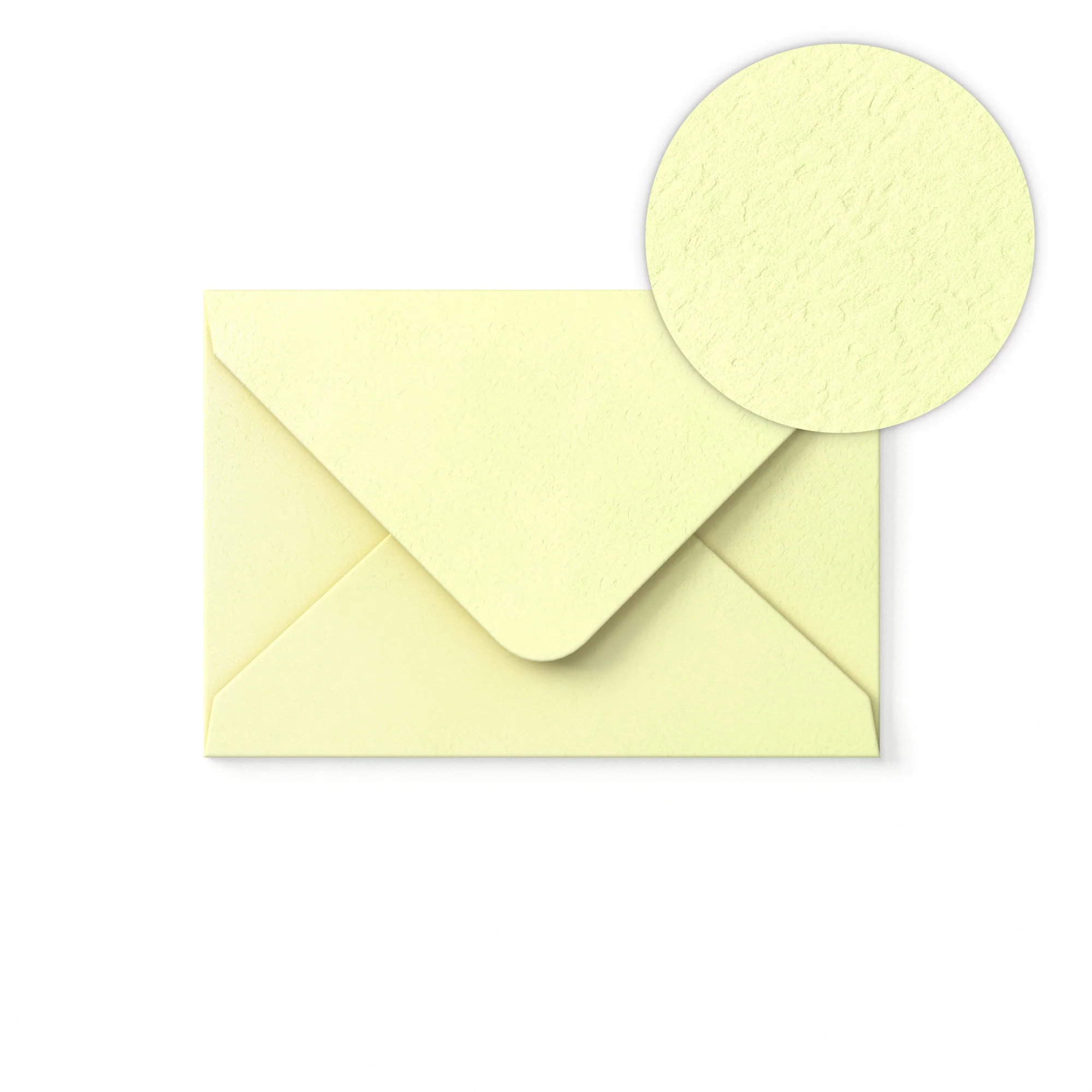 Ivoorkleurige Envelop met Hamerslagstructuur 65x94 mm