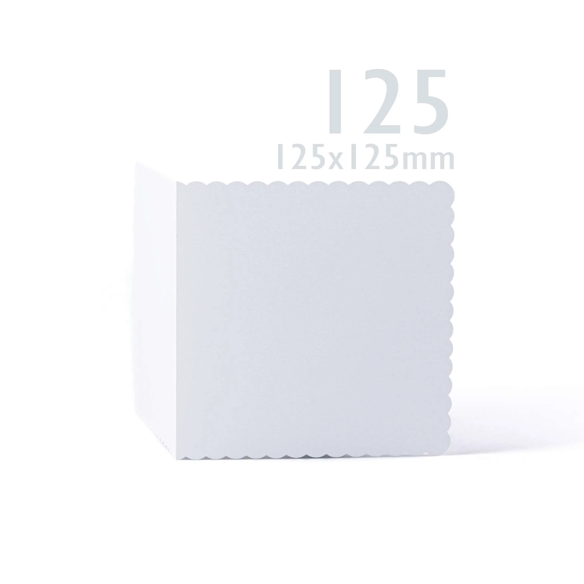 Witte kaarten en enveloppen met golvende rand – verpakking - Image 7